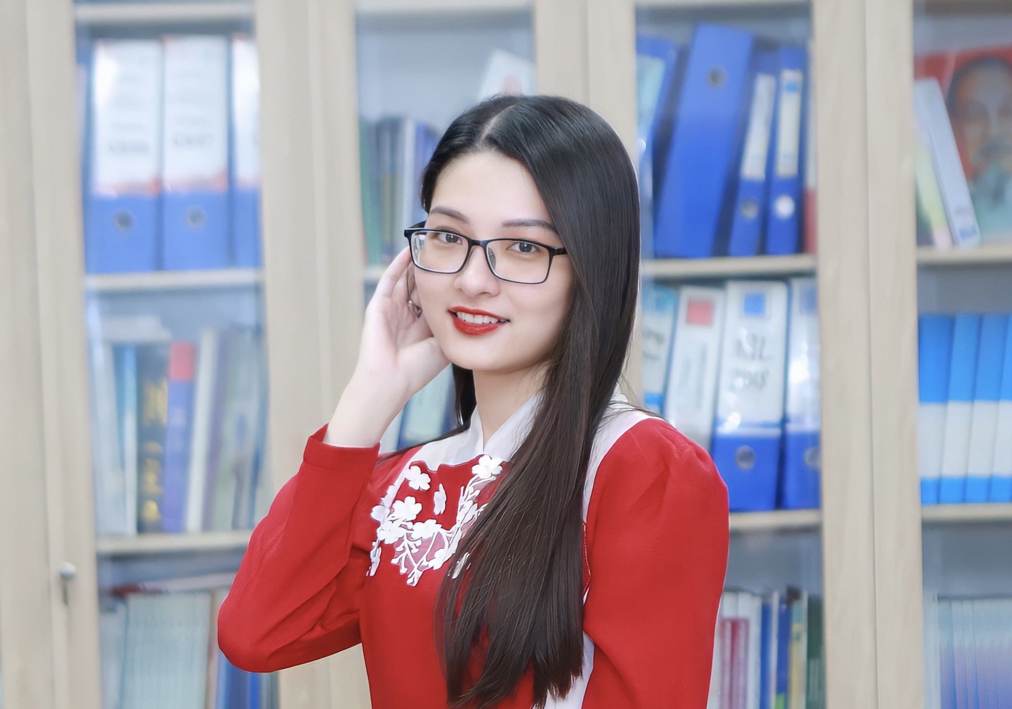 Giang vien tap su DH Ngoai thuong anh 11