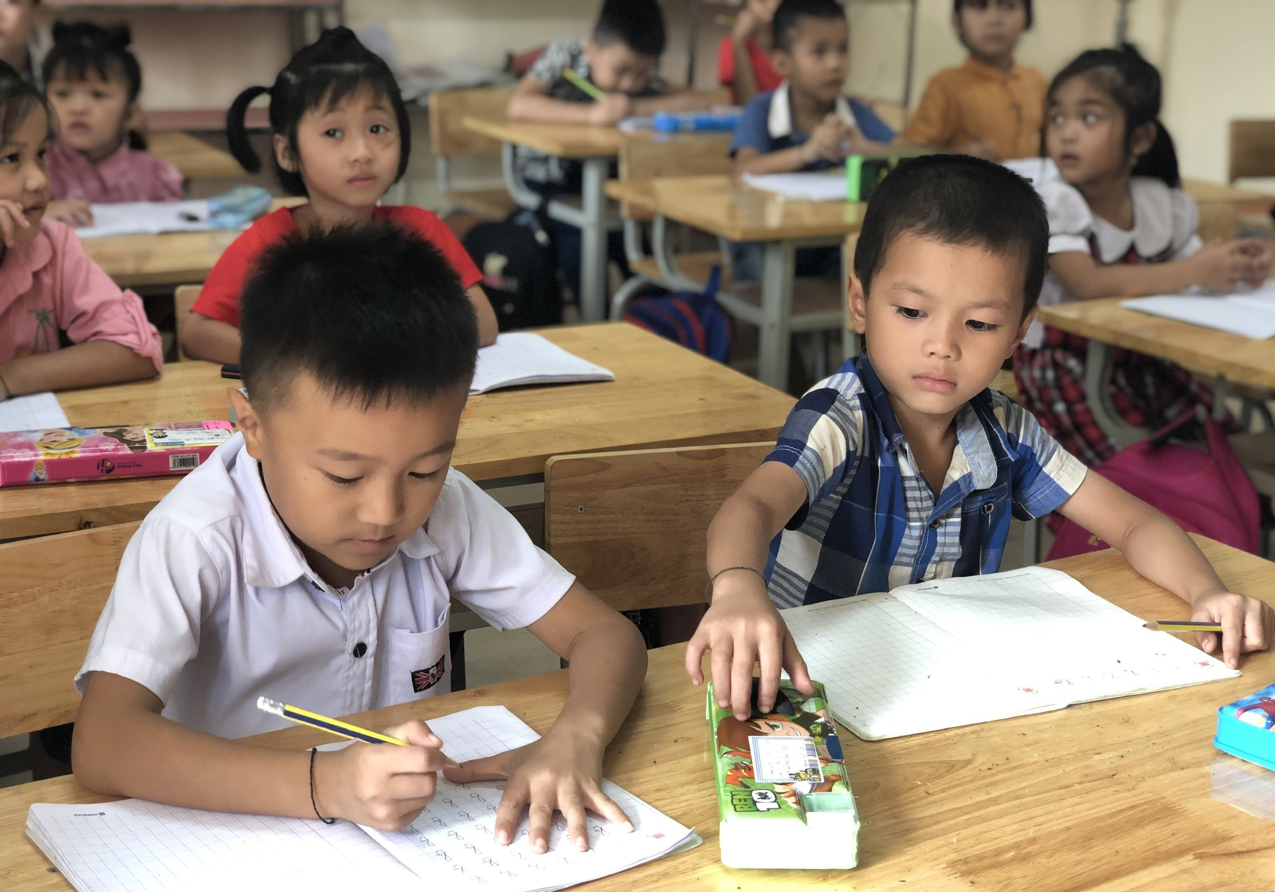 Hoc sinh lop 1 va 2 kiem tra hoc ky bang hinh thuc truc tiep hinh anh