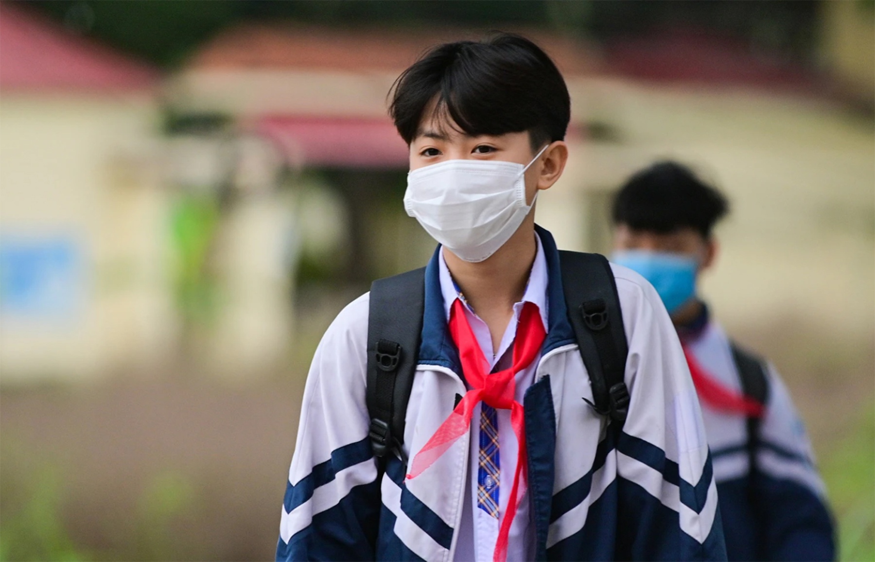 On thi online den 2h sang anh 2