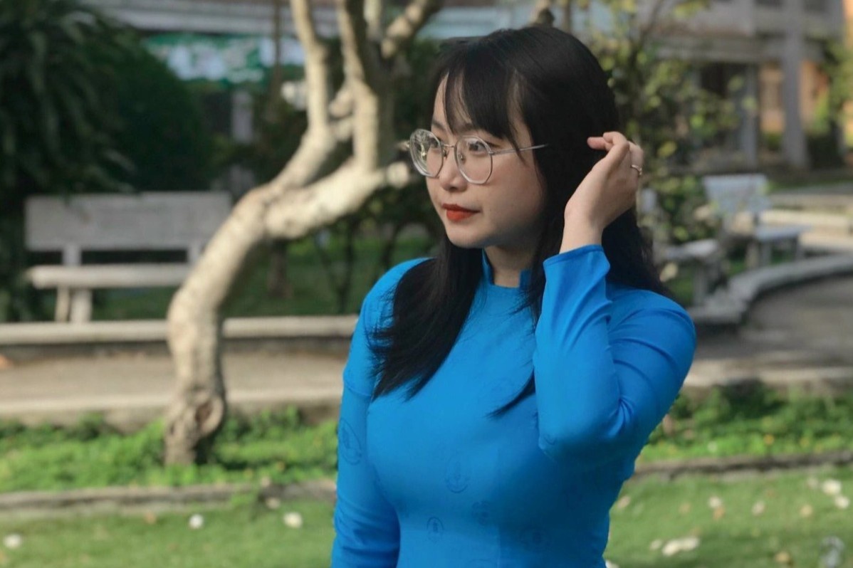 Bi quyet gianh hoc bong cua thu khoa DH Ngan hang TP.HCM hinh anh