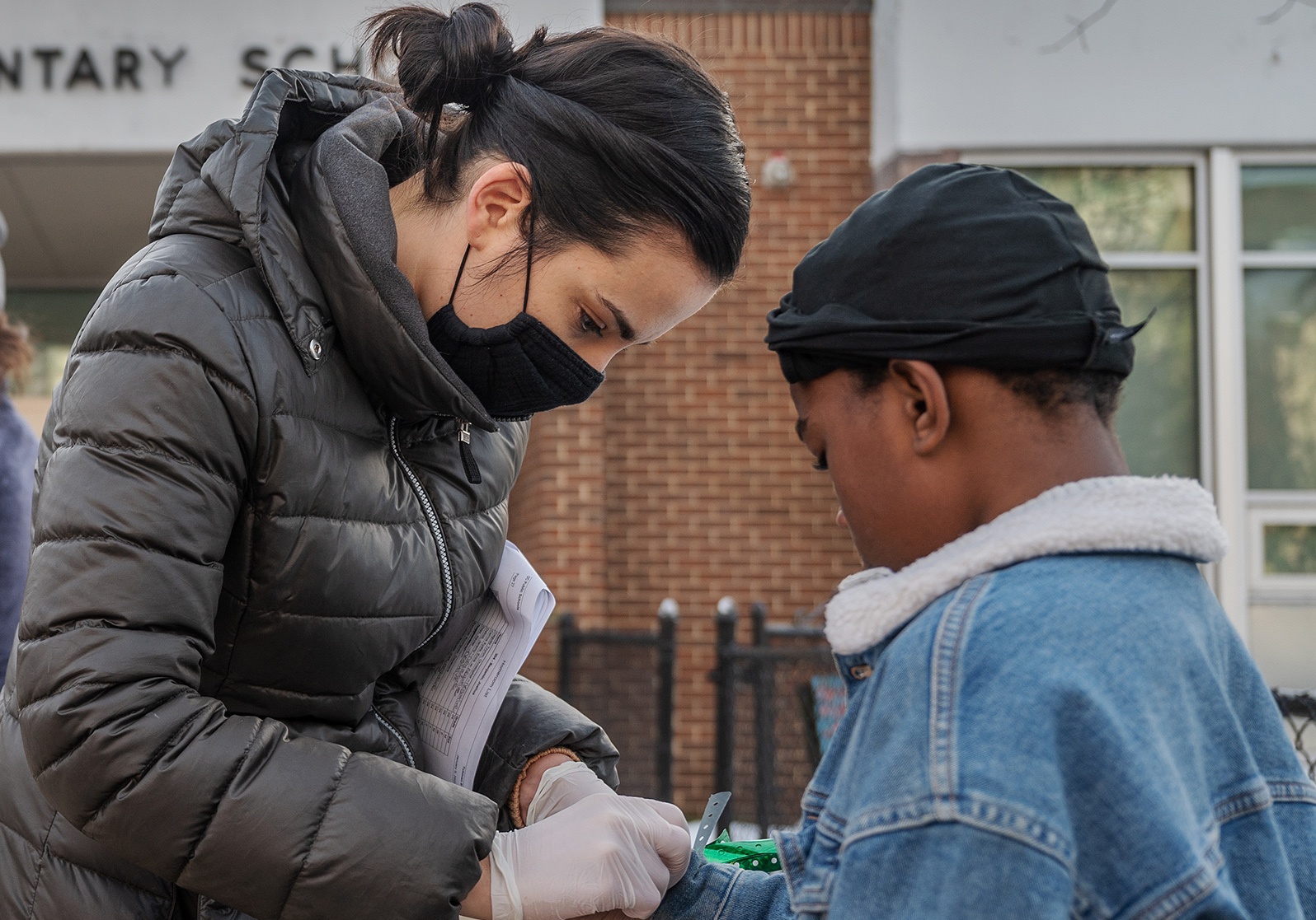 Chuyen gia DH Harvard canh bao khong nen dong cua truong qua lau hinh anh