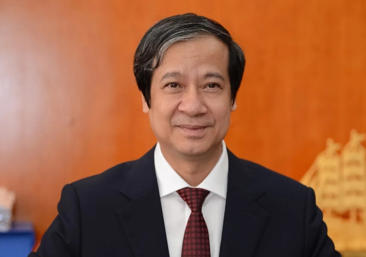 Bo truong GD&DT: 'Han che toi thieu tac dong cua dich len giao duc' hinh anh