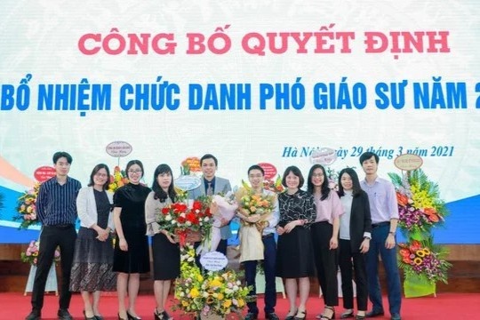 Xet cong nhan GS, PGS nam 2021: Se it bien dong? hinh anh
