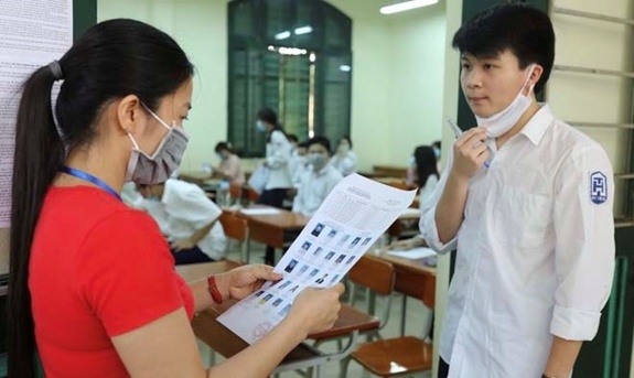 chi tieu vao dai hoc,  tuyen sinh kep,  thi tot nghiep thtp anh 1