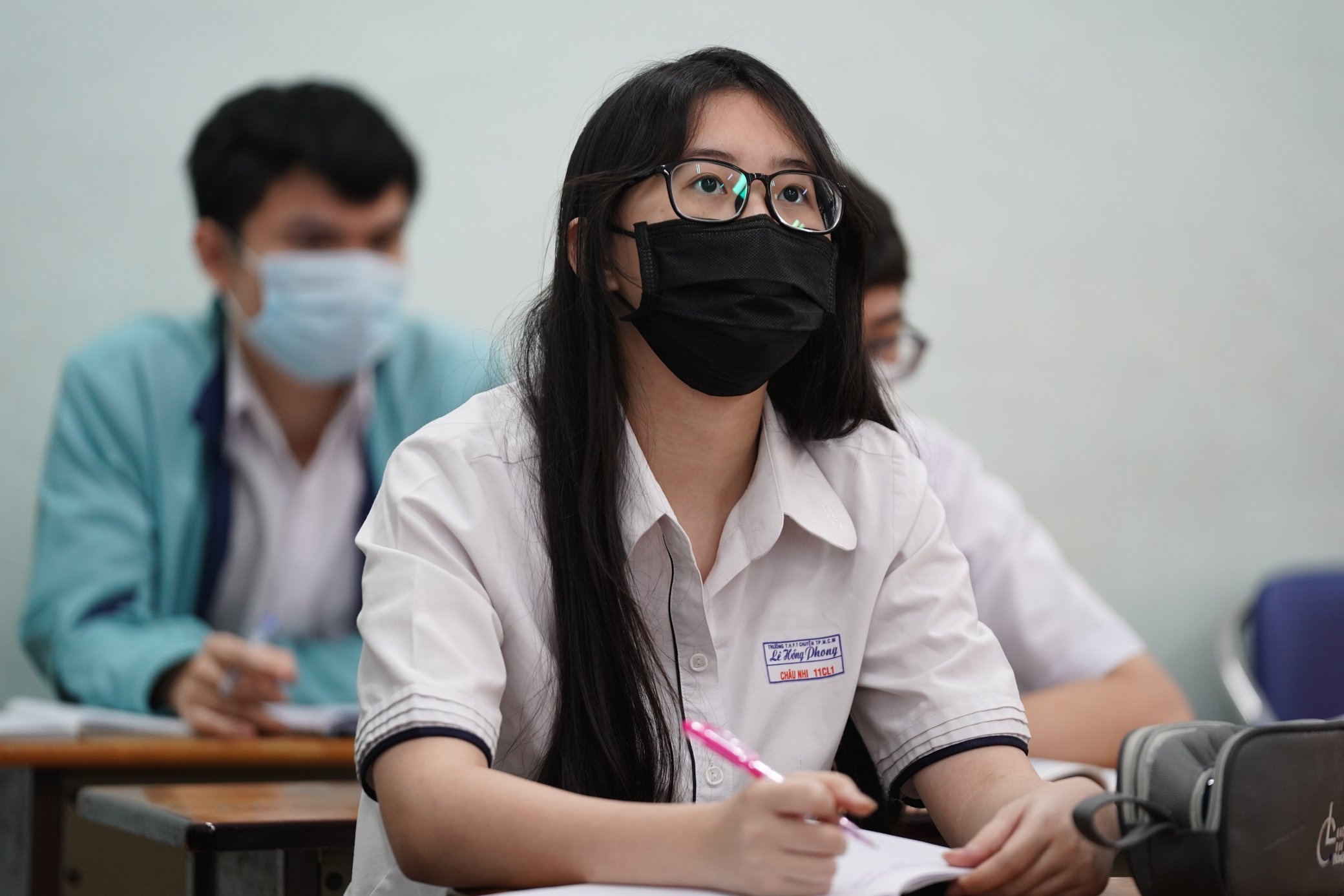 Keo dai hon nua thoi gian hoc online rat nguy hai anh 1