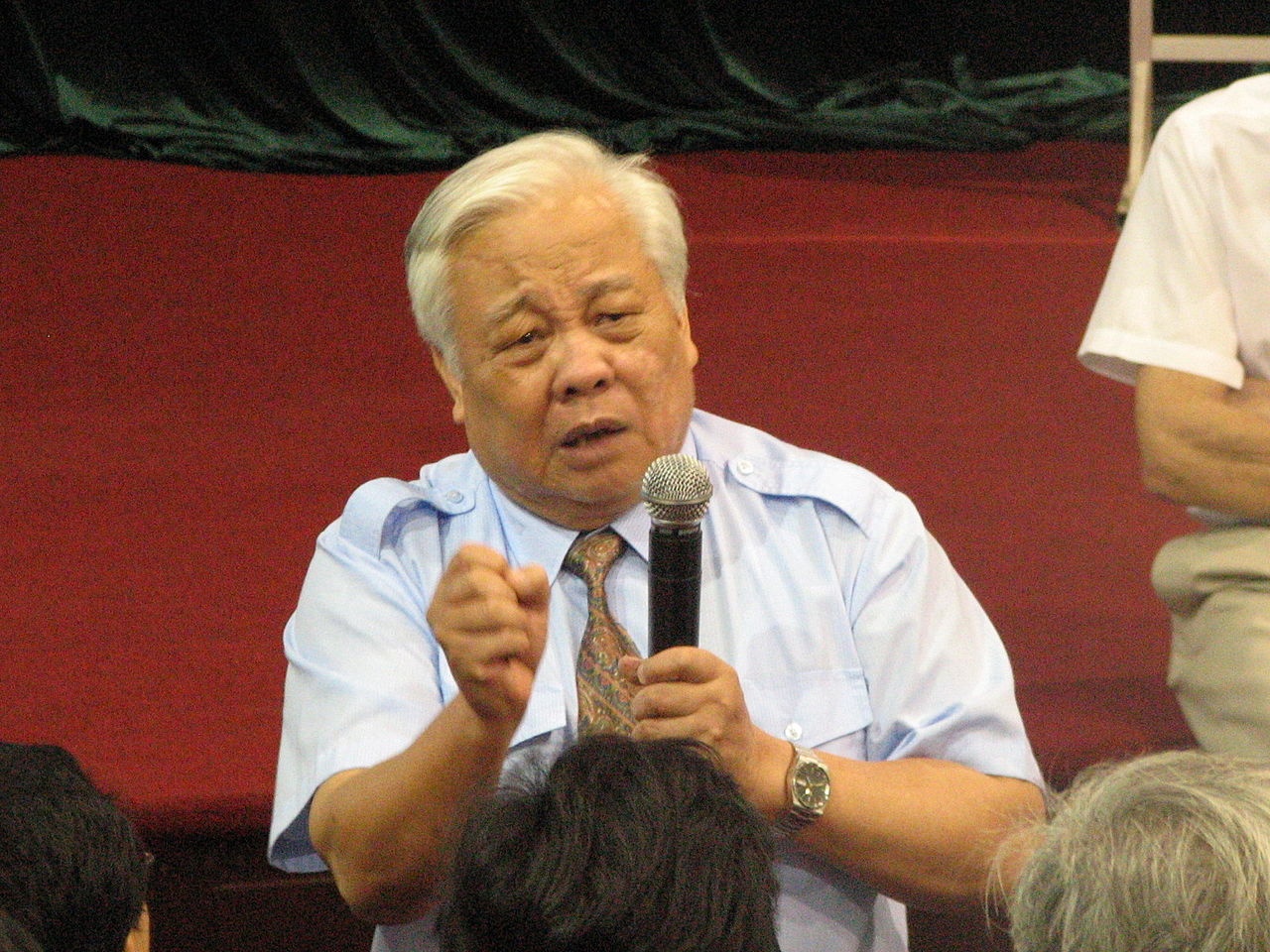 vien si Nguyen Van Hieu qua doi anh 1