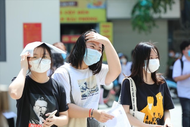 Dai hoc giam xet tuyen hoc ba anh 1