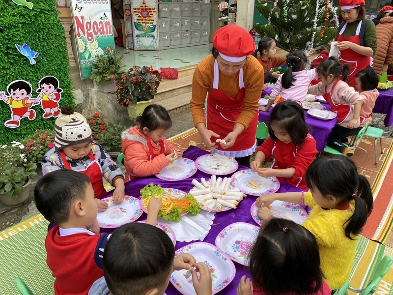 ngay am ap cua thay tro vung cao anh 2