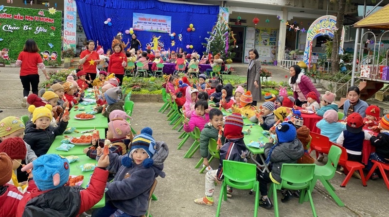 ngay am ap cua thay tro vung cao anh 1