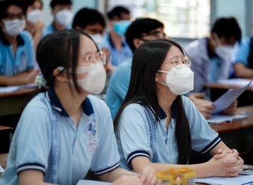 Nhieu hoc sinh ap luc vi thoi khoa bieu tang so tiet sau Tet hinh anh