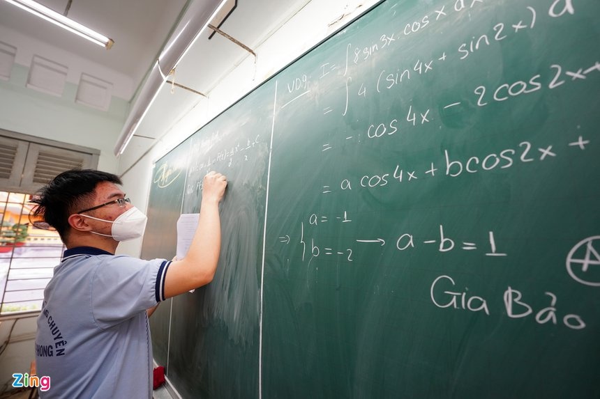 Hoc sinh TP.HCM di hoc tro lai anh 2