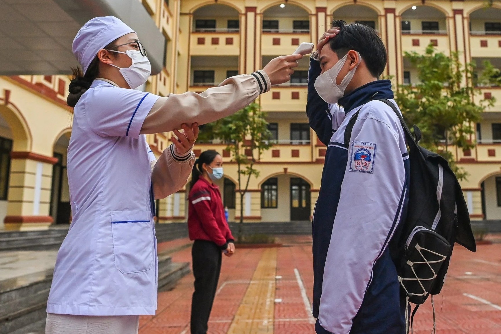 Mot huyen o Ha Noi lui ngay cho hoc sinh lop 1 den lop 6 toi truong hinh anh