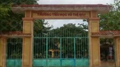 Vu hoc sinh lop 2 khong biet doc: Nha truong len ke hoach phu dao hinh anh