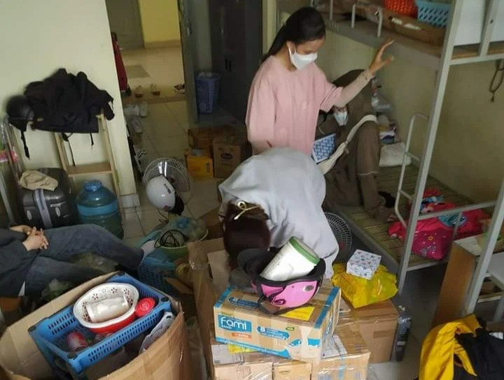 Nhieu sinh vien o TP.HCM nhan phong ban, dai dien ky tuc xa len tieng hinh anh