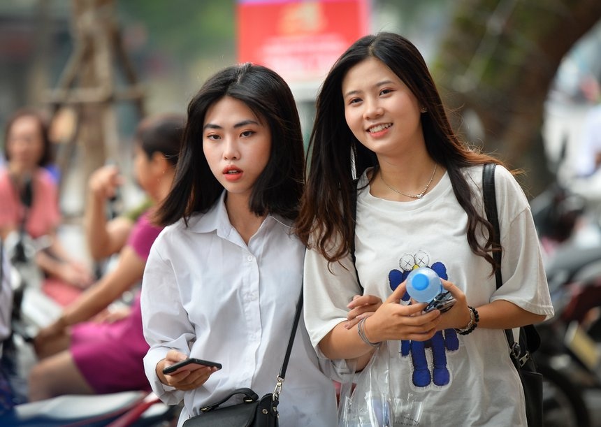Nhieu truong dai hoc o TP.HCM xet tuyen hoc ba hinh anh