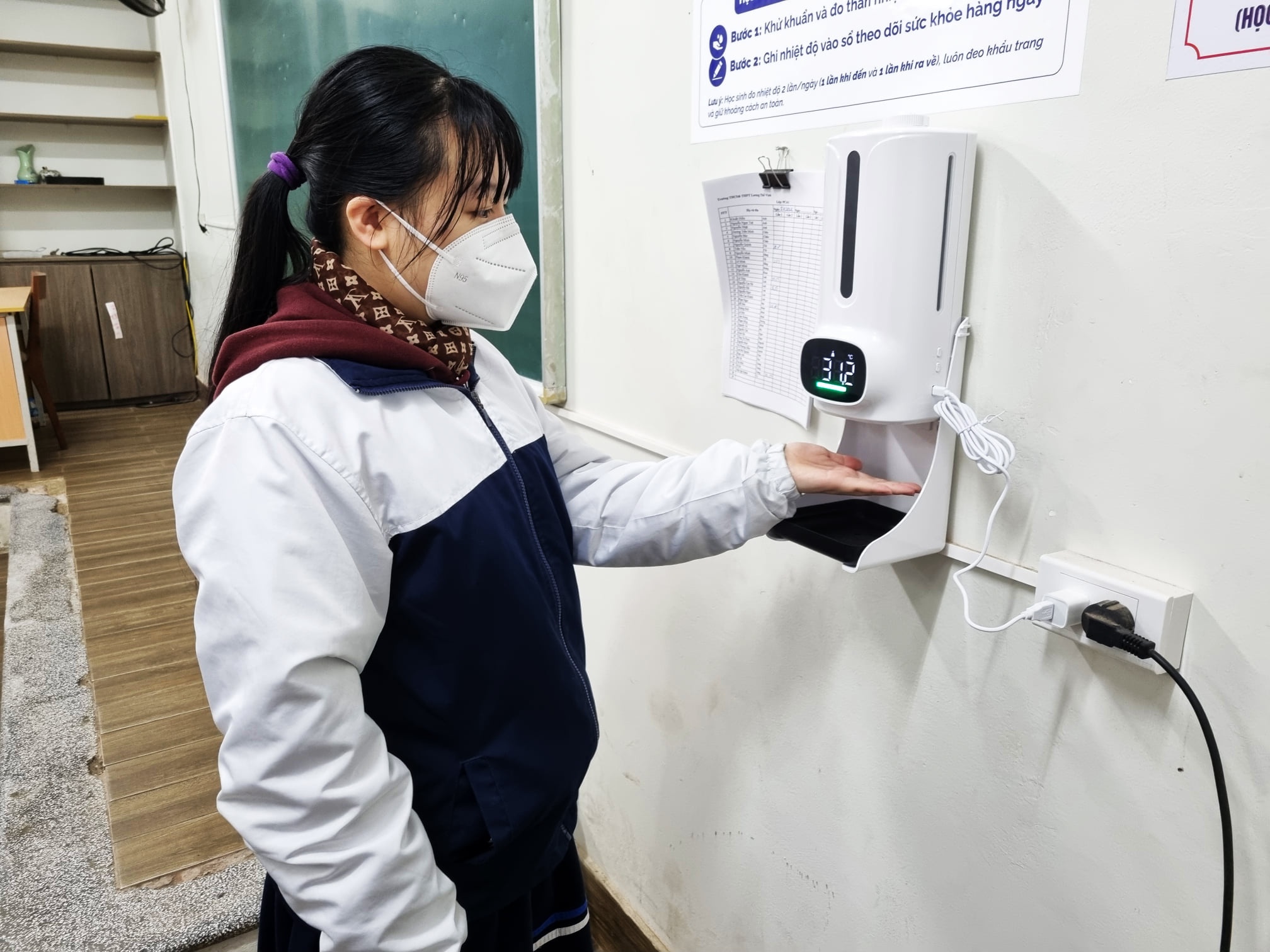 truong cho hoc sinh tam dung den lop anh 1