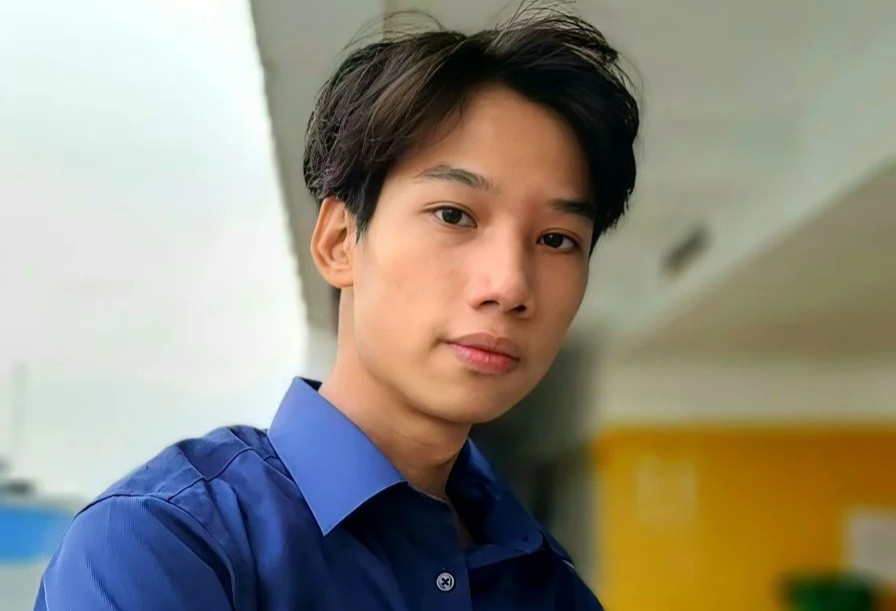 Nam sinh tham gia sua mien phi hon 400 xe may o KTX DH Quoc gia TP.HCM hinh anh