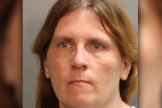 Nhan vien truong hoc o My bi bat vi quan he bat chinh voi nam sinh hinh anh