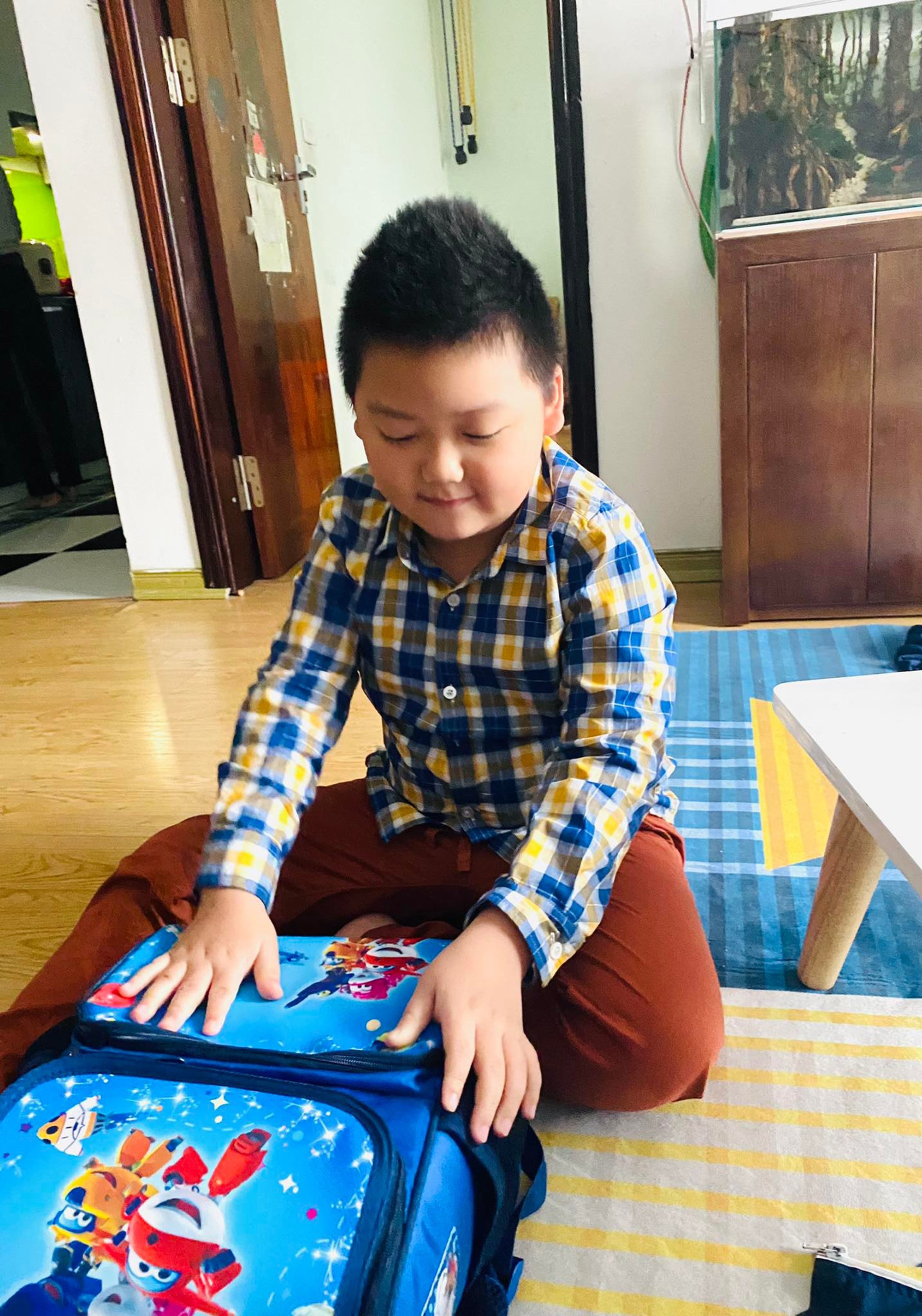 Trẻ đến lớp vào tháng tư ảnh 4 Tre den lop vao thang tu anh 4