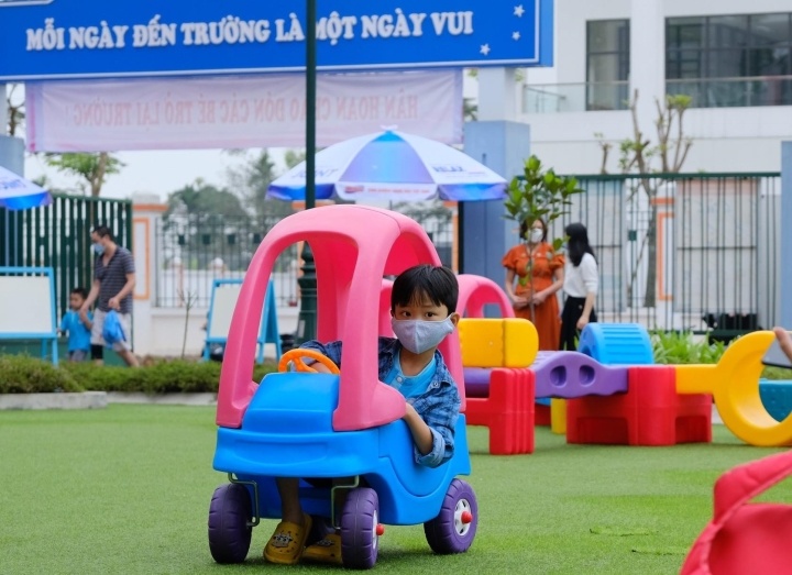 nhieu tre mam non chua duoc di hoc anh 1