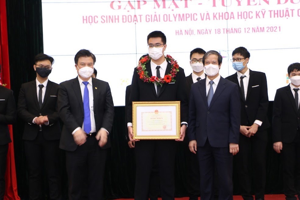 nam sinh van trung tuyen truong hang dau anh 1