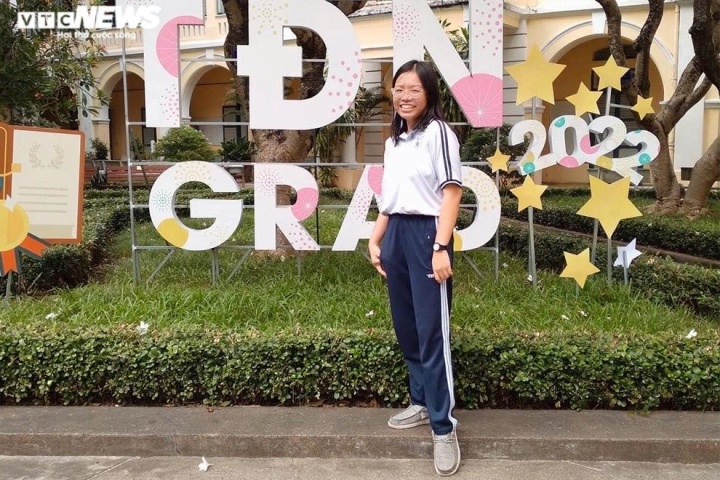 Nu sinh 12 tuoi dat 8.0 IELTS anh 1