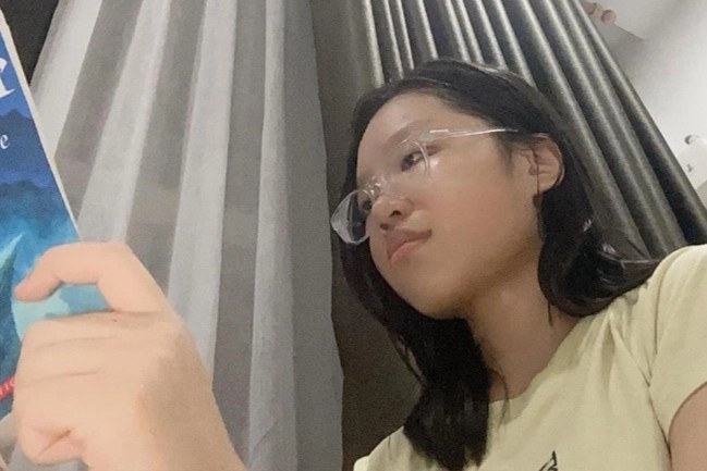 Nu sinh 12 tuoi dat 8.0 IELTS trong lan thi dau tien hinh anh