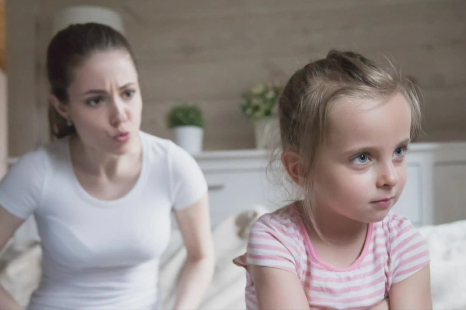 13 dau hieu sai lam trong nuoi day con cua cha me hinh anh