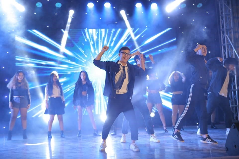 Nhieu nguoi tre chon hoc song nganh anh 5