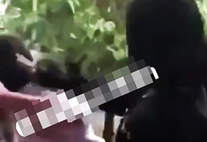 Buoc thoi hoc mot tuan doi voi 2 hoc sinh danh ban hinh anh