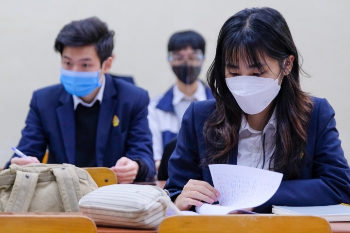 Ha Noi cam day them anh 1