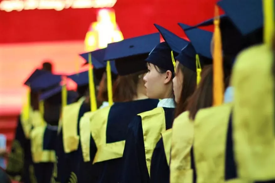 Tien si thu nhap 8 trieu/thang anh 1