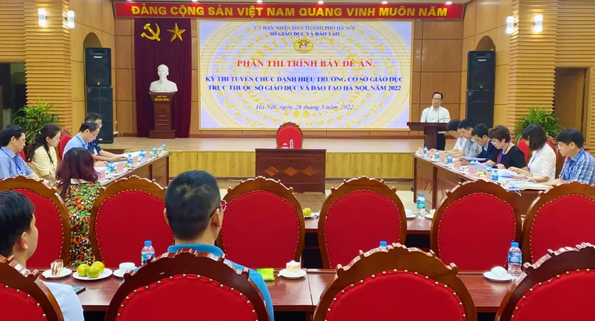 5 người thi tuyển 2 chức hiệu trưởng  ảnh 1 5 nguoi thi tuyen 2 chuc hieu truong anh 1