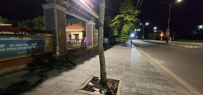 thi vao truong chuyen anh 1