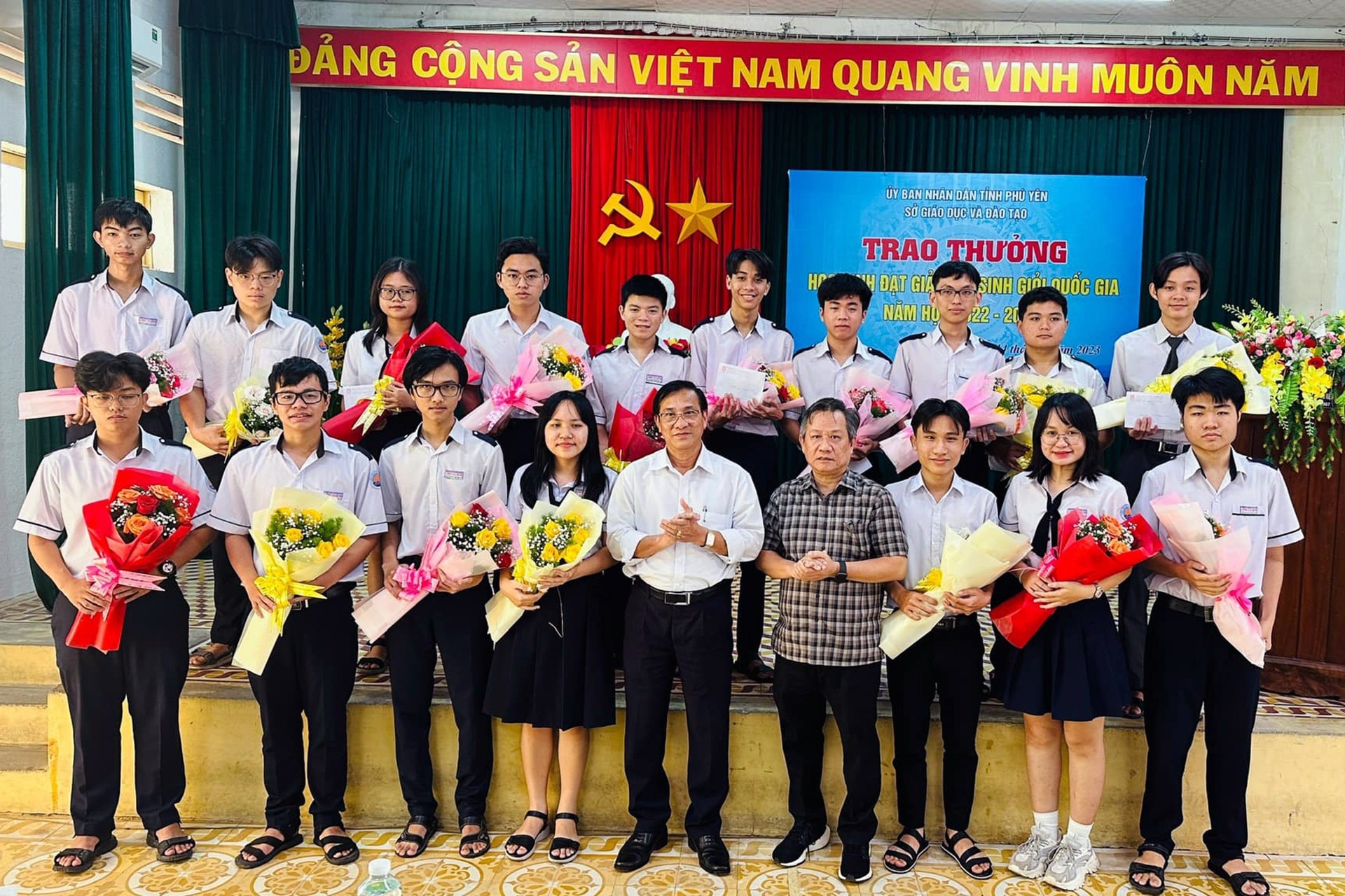 học bổng ảnh 2 hoc bong anh 2