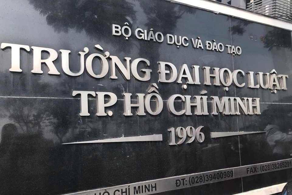 DH Luat TP.HCM bo nhiem cung luc 2 pho hieu truong hinh anh