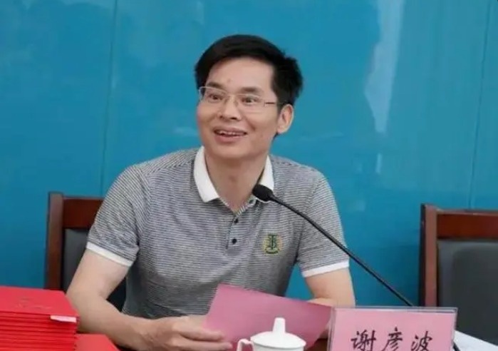 Bi kich cua than dong 11 tuoi tung duoc ky vong doat giai Nobel hinh anh