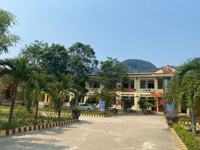 Truong, phong GD&DT noi gi ve viec hoc sinh lop 6 doc, viet chua thao? hinh anh