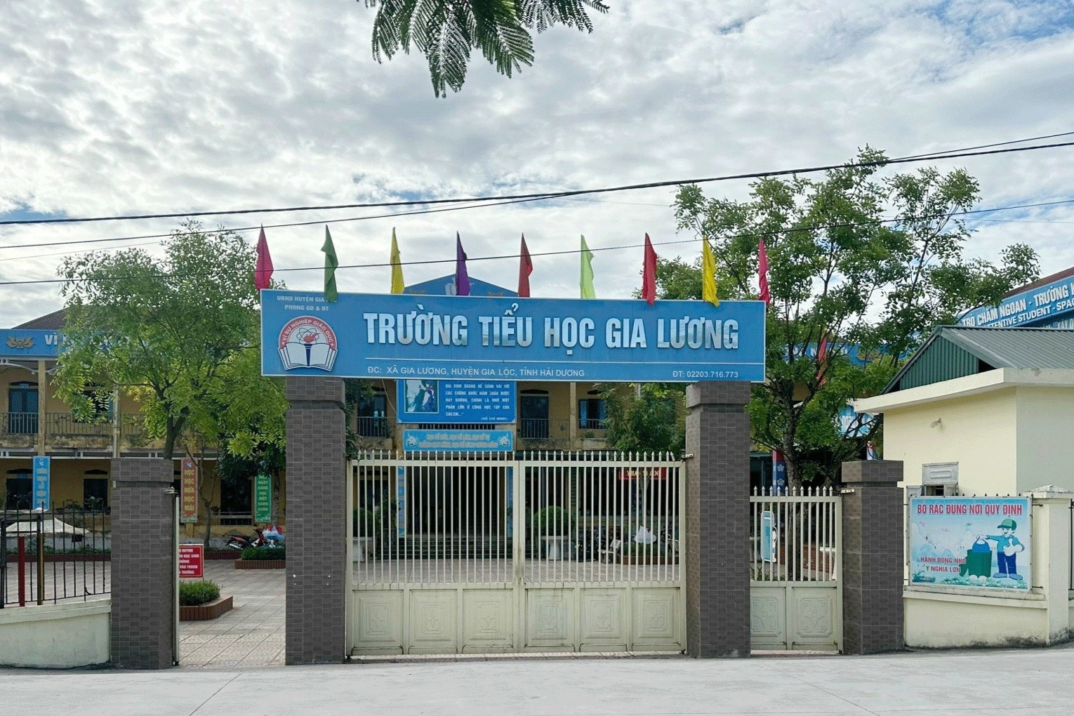 Vu 'hoc sinh lop 1 khong duoc an lien hoan', nguoi me len tieng hinh anh