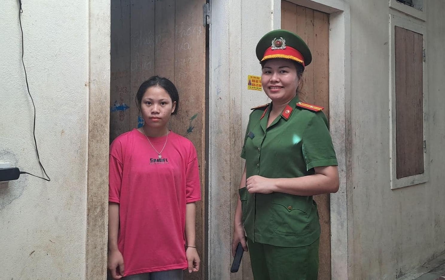 cõng vào phòng thi ảnh 3 cong vao phong thi anh 3