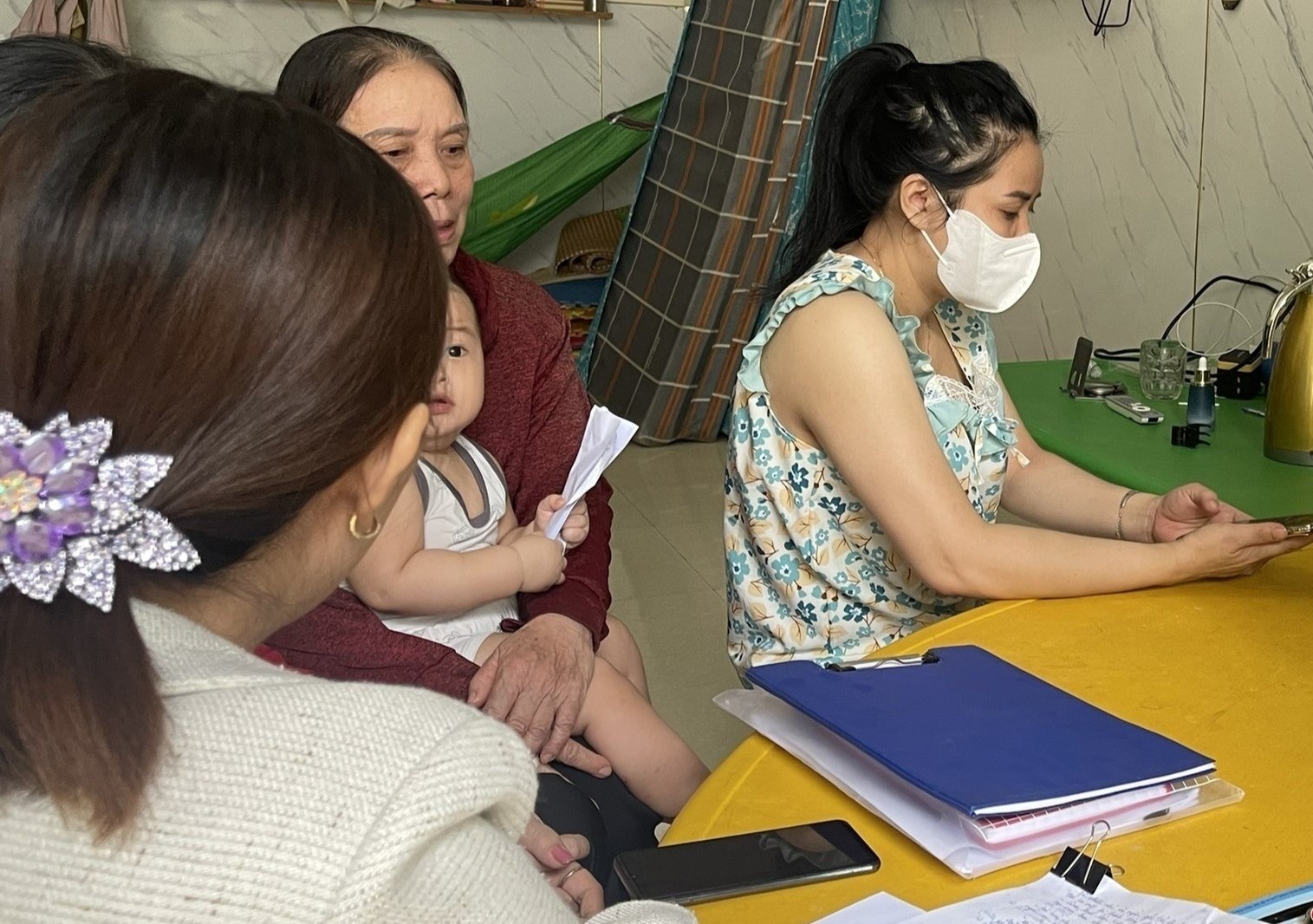 Lap bien ban xu ly bao mau bao hanh tre luc cho an hinh anh