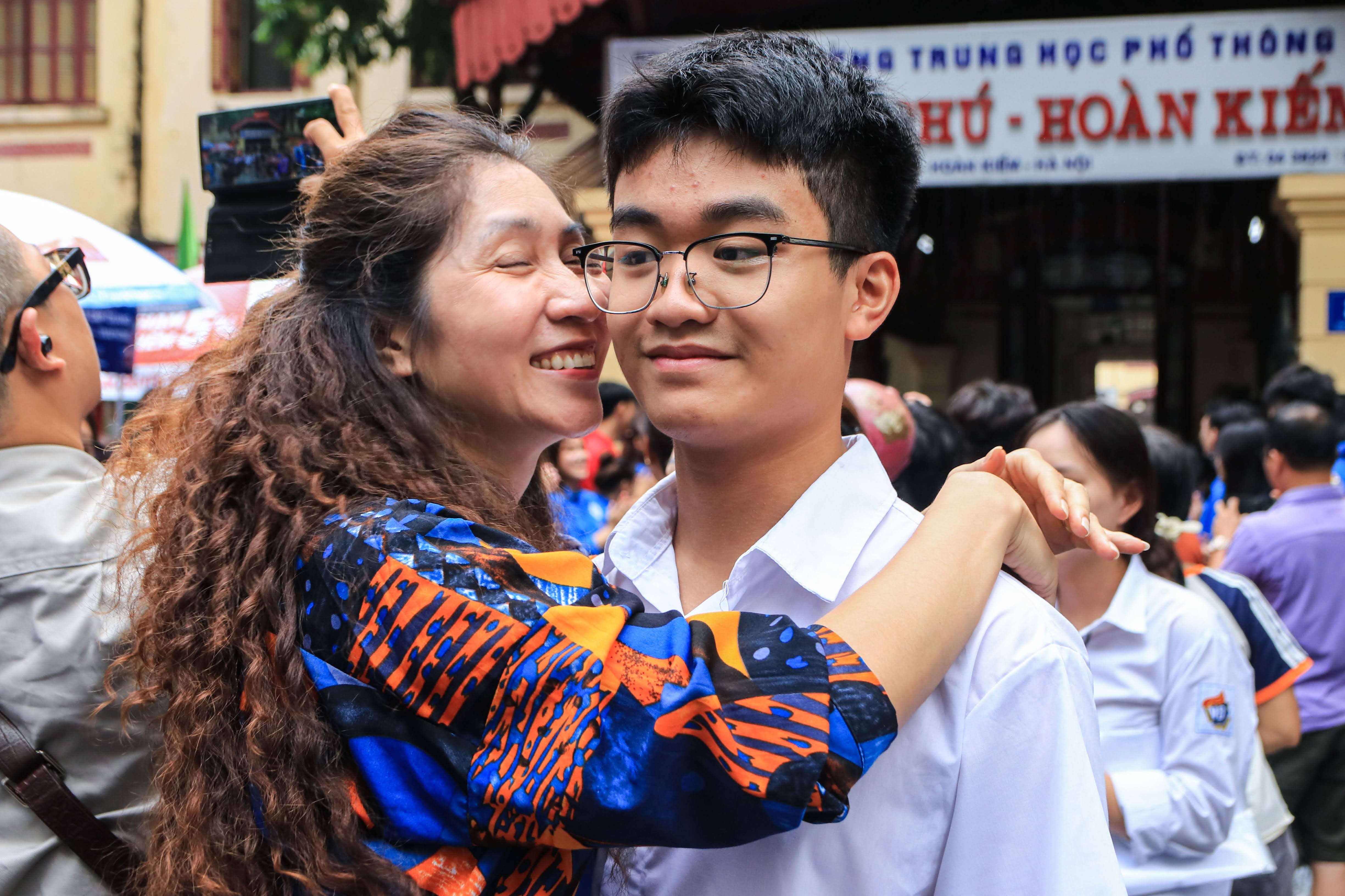 Them truong quan doi cong bo diem chuan xet tuyen som 2024 hinh anh