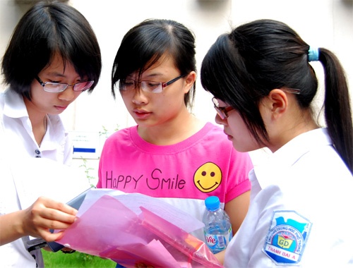 Toan canh tuyen sinh cua 10 truong dai hoc co nhieu ho so dang ky nhat hinh anh