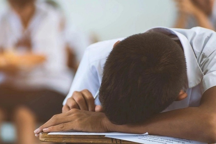 So GD&DT Ca Mau: 'Giam thi da lam dung nhiem vu' hinh anh