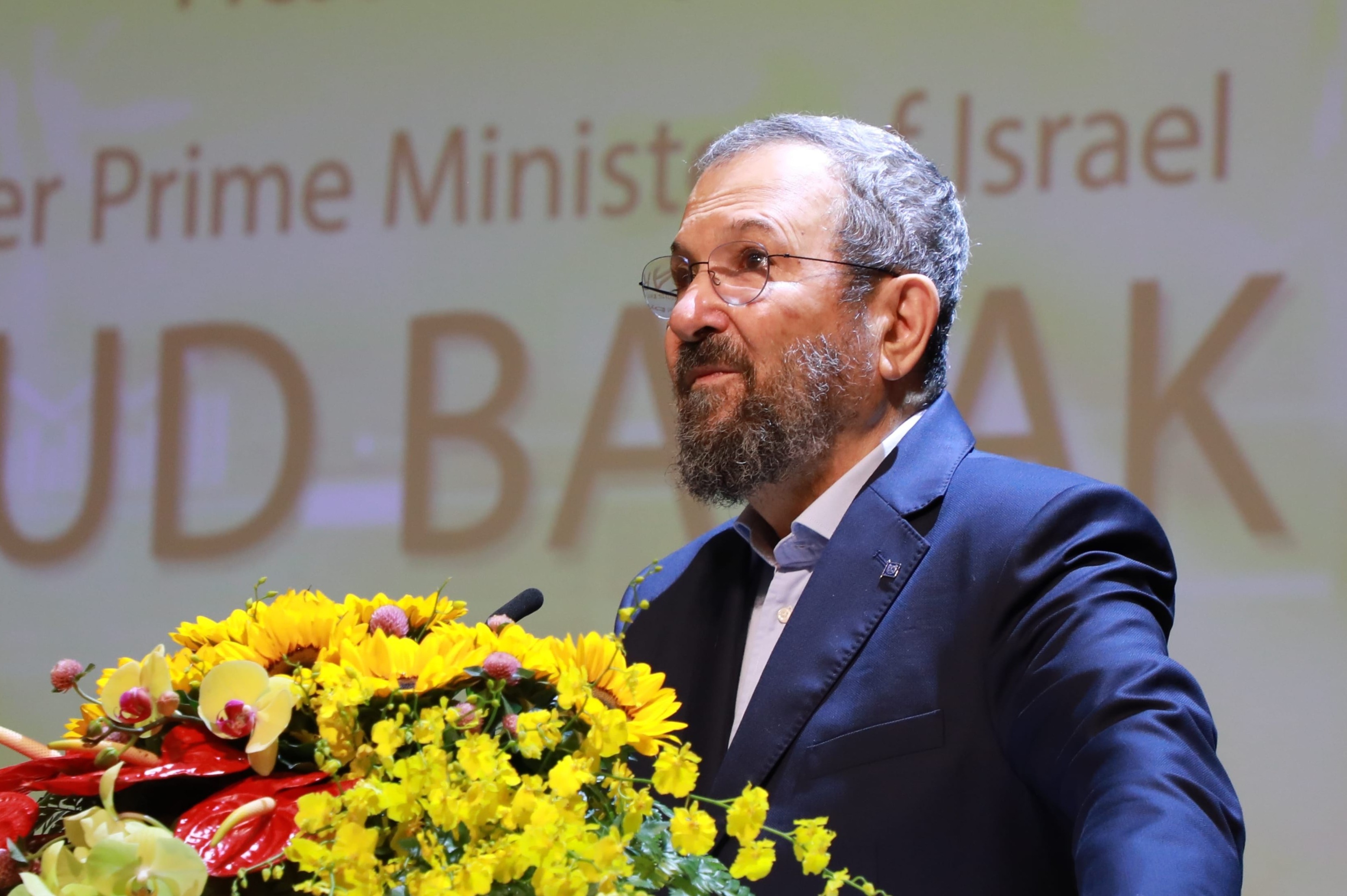 Cuu thu tuong Israel noi ve nen giao duc chon nguoi uu tu nhat hinh anh