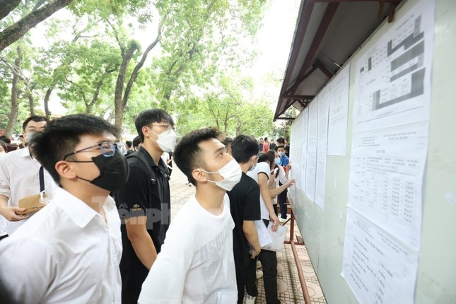 tuyen sinh 2022 anh 1