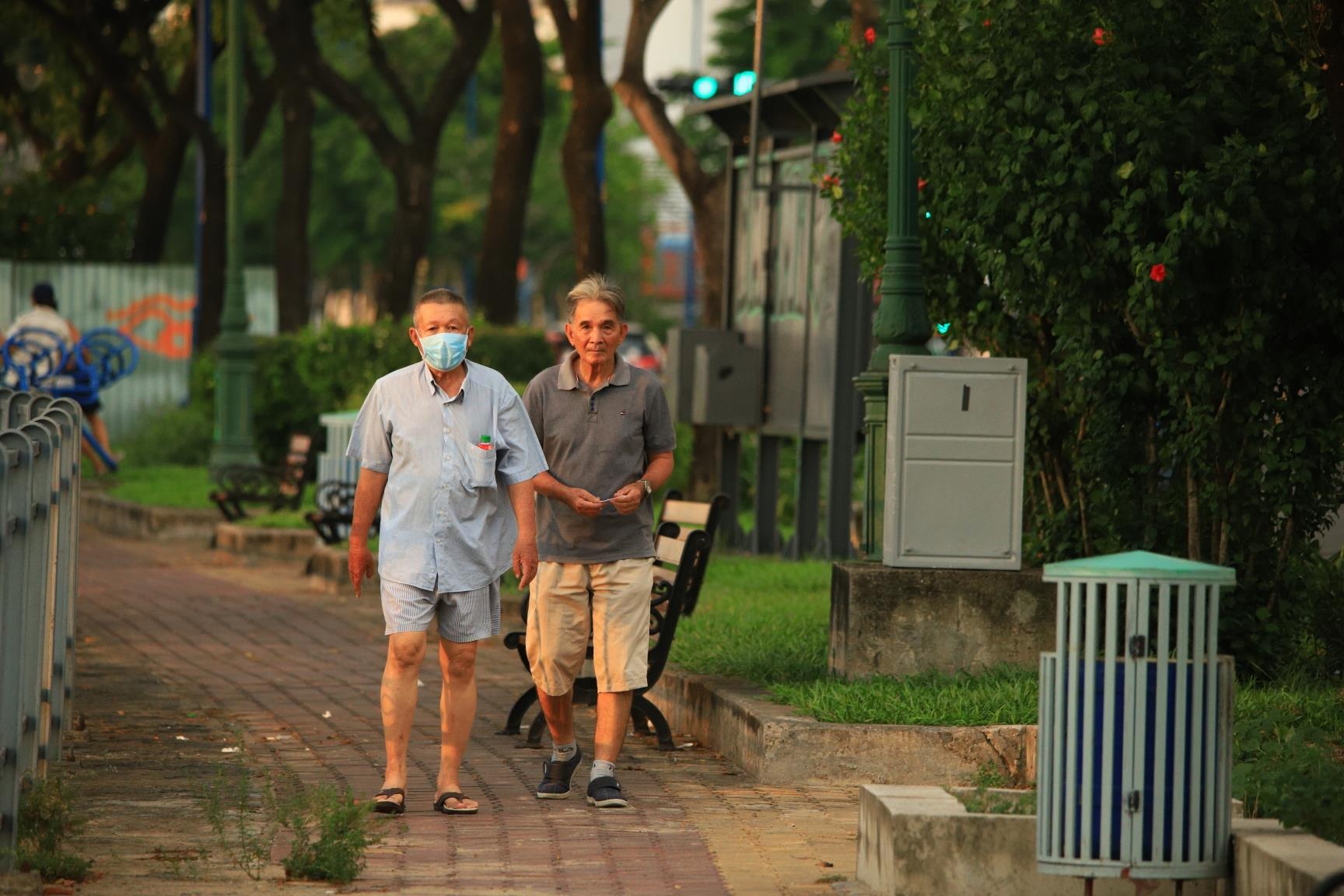 Chung cu day dac Ben Van Don anh 15