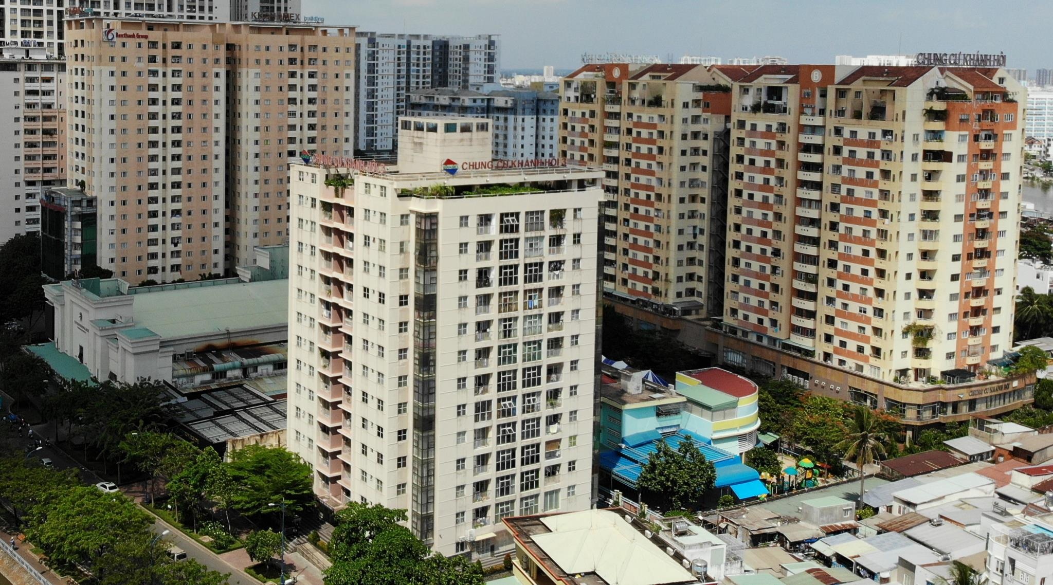 Chung cu day dac Ben Van Don anh 6