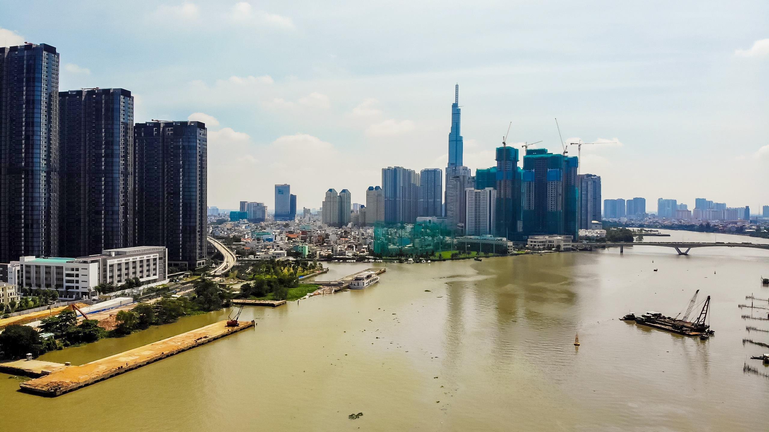 Cau Tau Ba Son sap anh 2