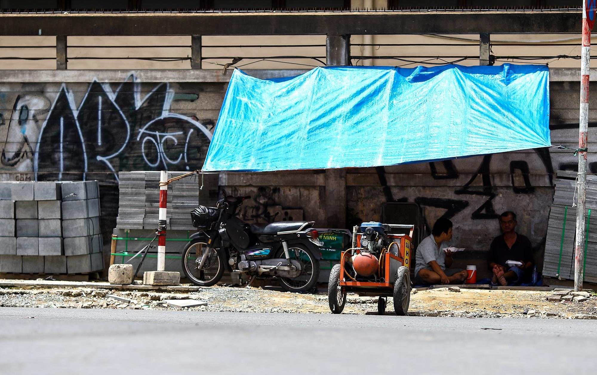 Chat hang cay co thu duong Ton Duc Thang anh 12